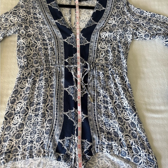Lulus Ivory and Navy Blue Floral Print Romper Women's Size Medium Fair Condition - Picture 11 of 16